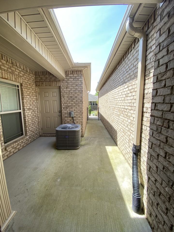 46 Cypress Point Drive - Photo 3 of 43