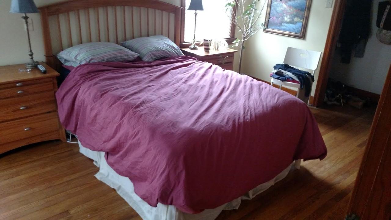 352 Raymond St - Photo 3 of 5