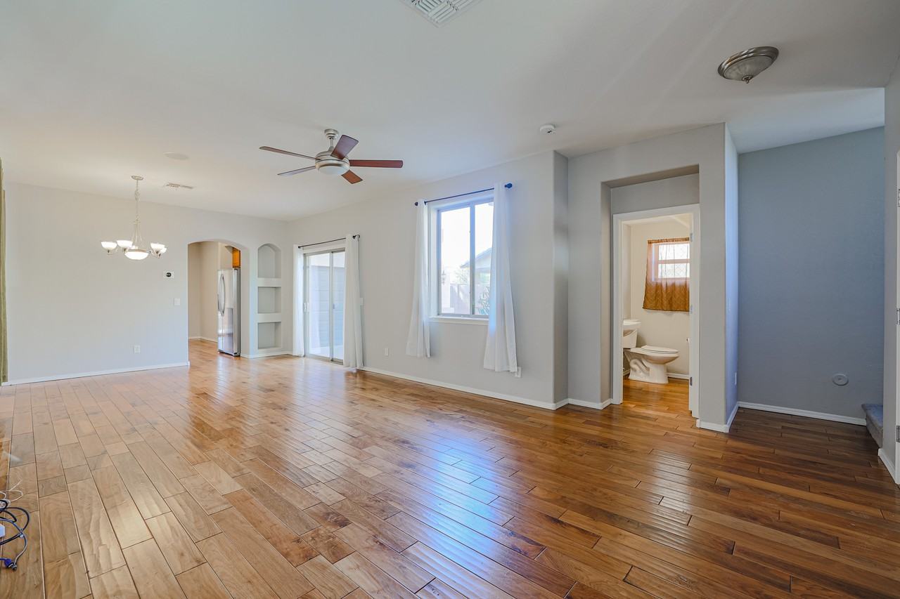 7324 N 90th Ln - Photo 6 of 31