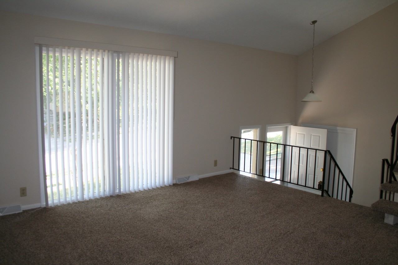 12728 Corby St - Photo 2 of 13