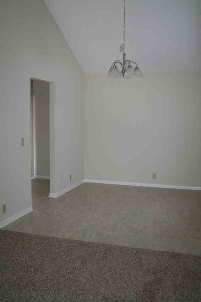 12728 Corby St - Photo 3 of 13