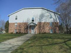 2260 Wyoming Ave SW - Photo 2 of 10