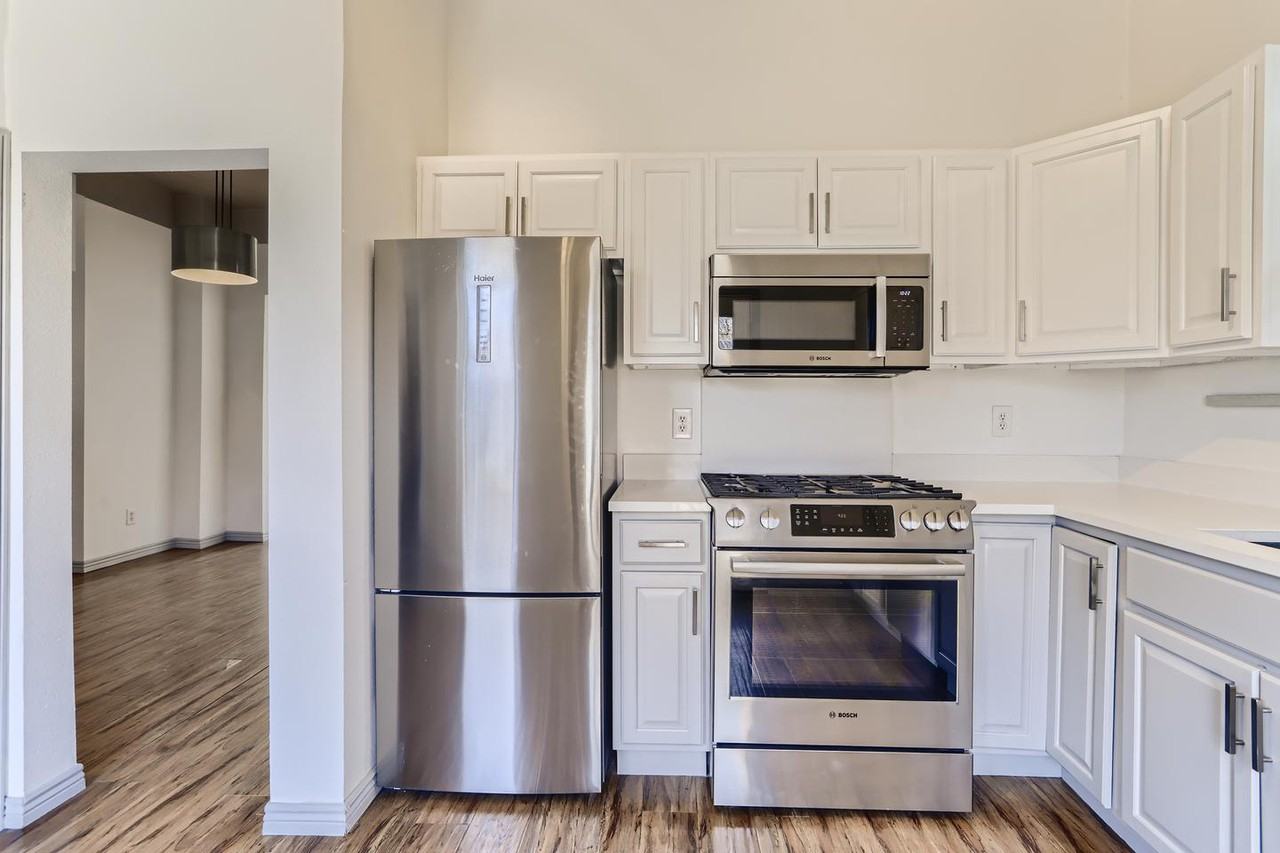 1625 1625 E 30Th Ave Avenue - Photo 7 of 22