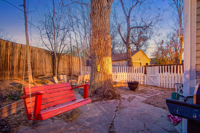 1525 9th Ave - Photo 4 of 24