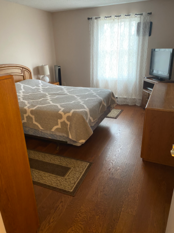 130 Endicott St N - Photo 7 of 10