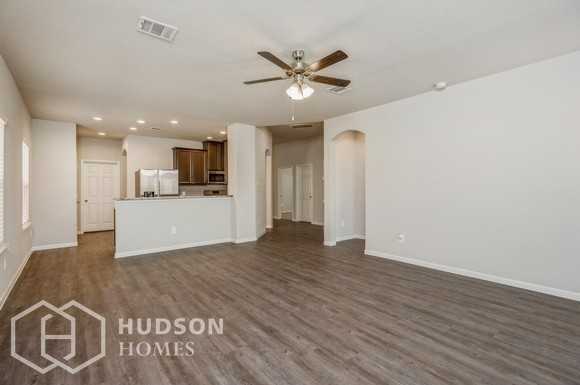 935 Golden Willow Ln - Photo 3 of 14
