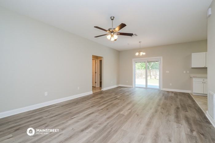 12625 Wildrose Ave - Photo 3 of 14