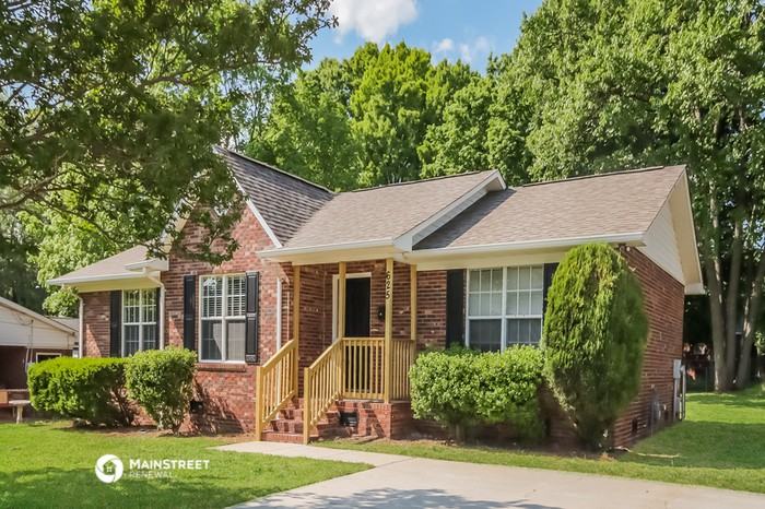 625 E Ridge Ave - Photo 3 of 14