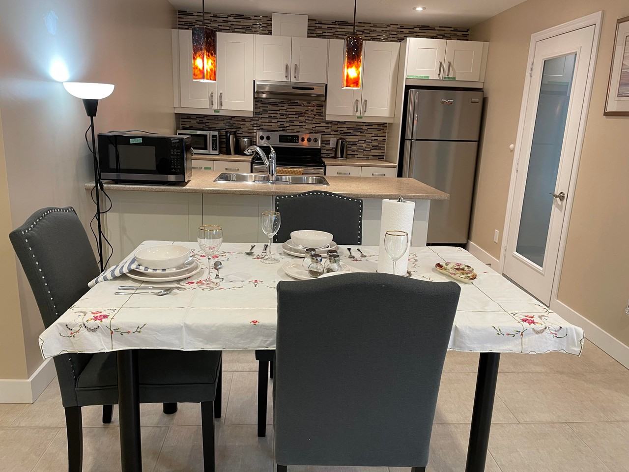 Peter Rupert Ave & Ivy Glen Dr