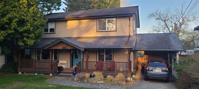 1700 157 Street - Photo 2 of 9