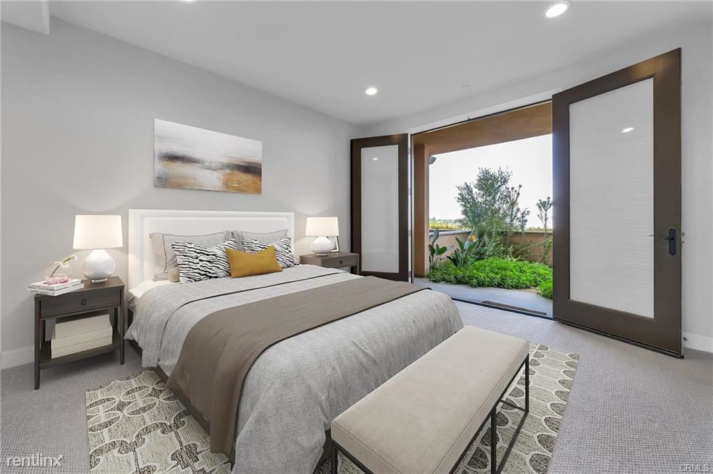 1035 Calle Stellare - Photo 3 of 10