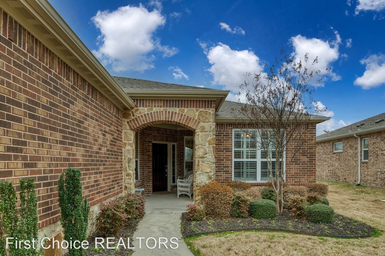 6201 Arcadia Park Ln - Photo 3 of 19