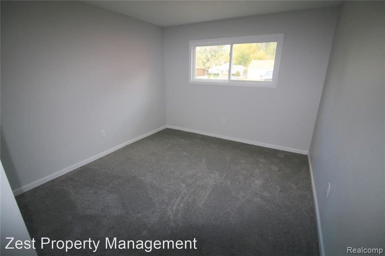 7224 Jackson Ave - Photo 3 of 12