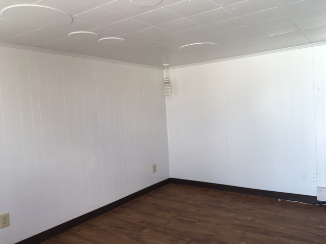 516 E 1st St - Photo 2 of 7