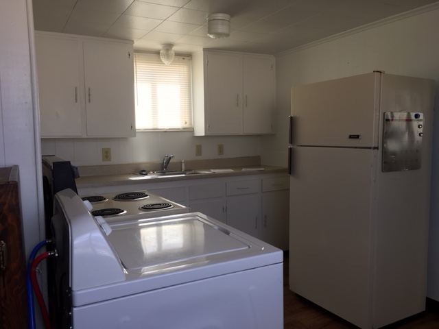 516 E 1st St - Photo 5 of 7