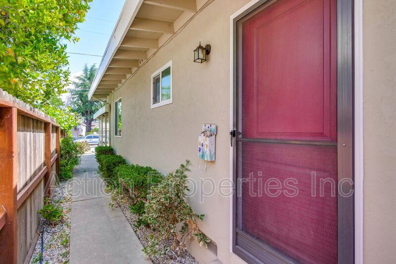 10173 Empire Ave - Photo 2 of 30