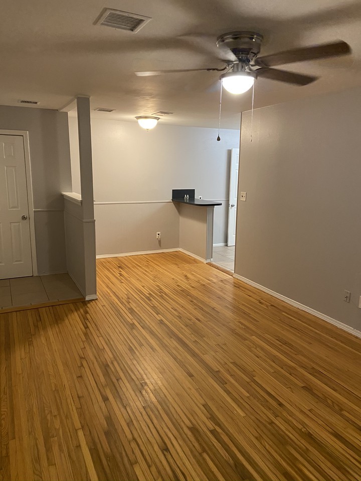 3417 S Walnut Creek Dr #1 - Photo 3 of 13