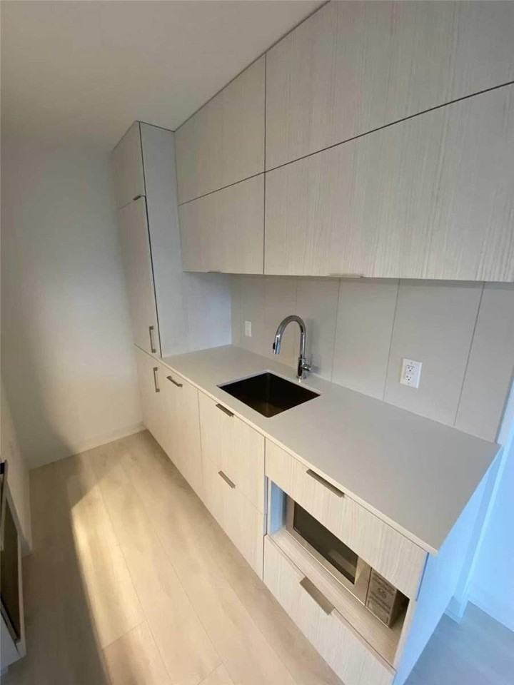 20 Residential Condo #1 - Photo 6 of 16