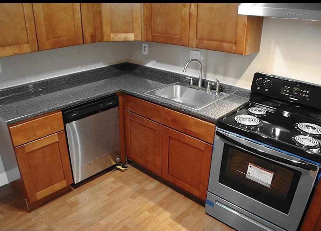 217 James Ct #217 - Photo 4 of 9