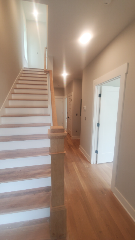 115 Green St - Photo 2 of 36