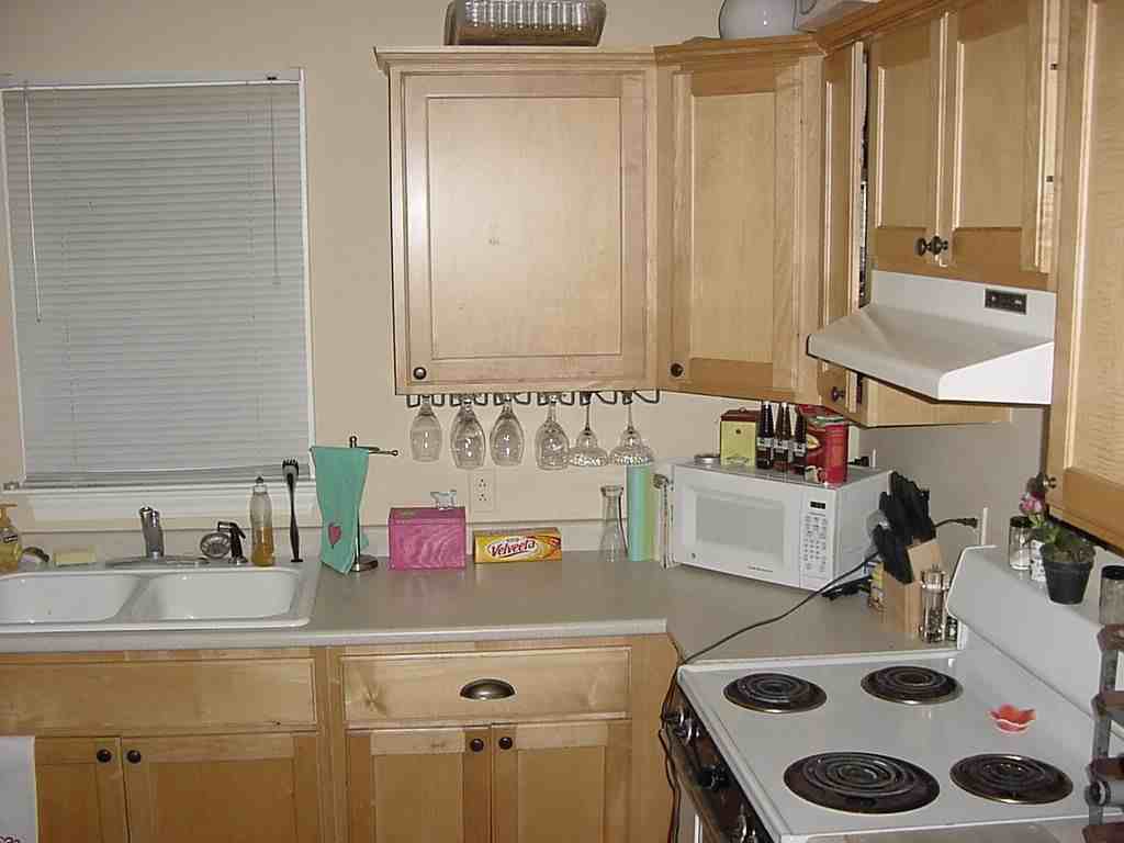 440 Ranney St Uppr - Photo 3 of 11
