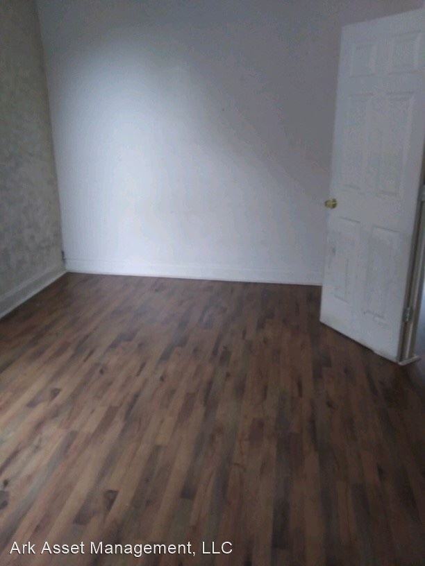 4802 N 11th St - Photo 3 of 8