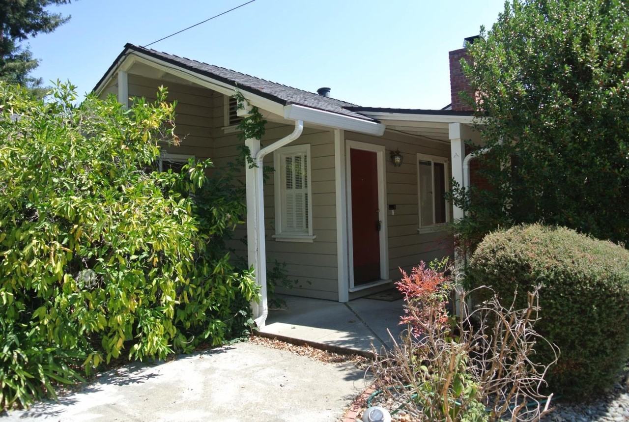 1360 N Lemon Ave - Photo 2 of 13