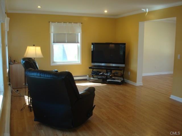 18 Friendly Rd - Photo 3 of 23