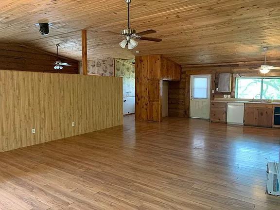 4400 Kruk Trl - Photo 3 of 7