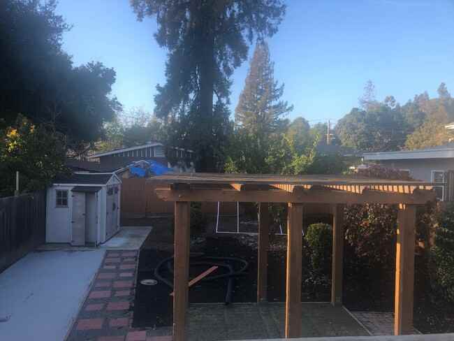 1292 A St - Photo 2 of 10
