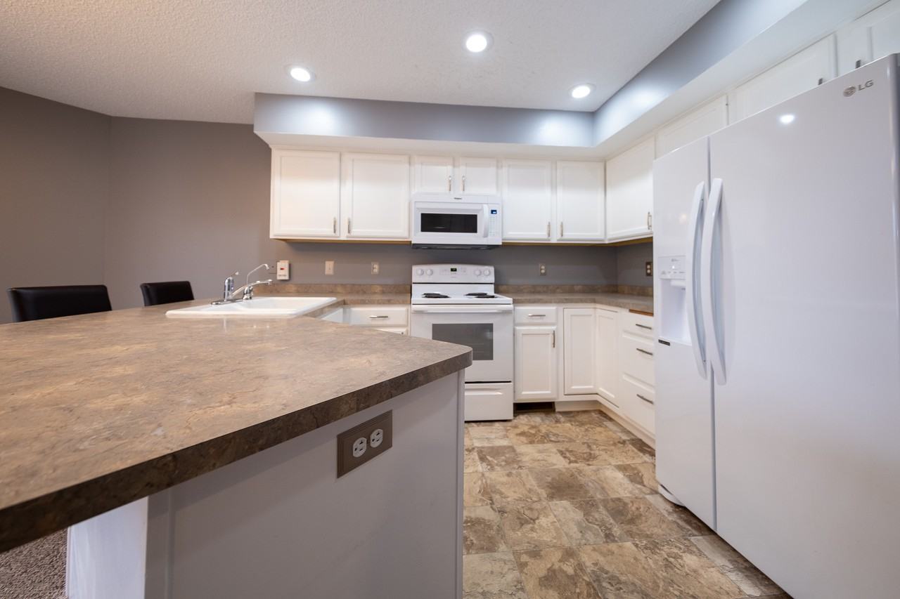 800 Bradbury Cir #1 - Photo 5 of 23