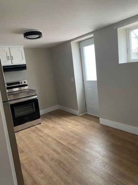17 Wolfe Ave #17 - Photo 3 of 10