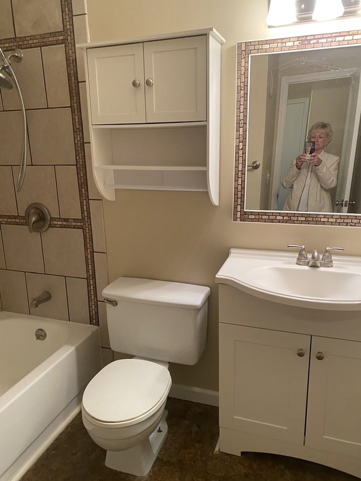 8215 N Stoddard Ave #89670-2 - Photo 3 of 8