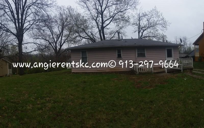 7418 Bales Ave - Photo 2 of 5