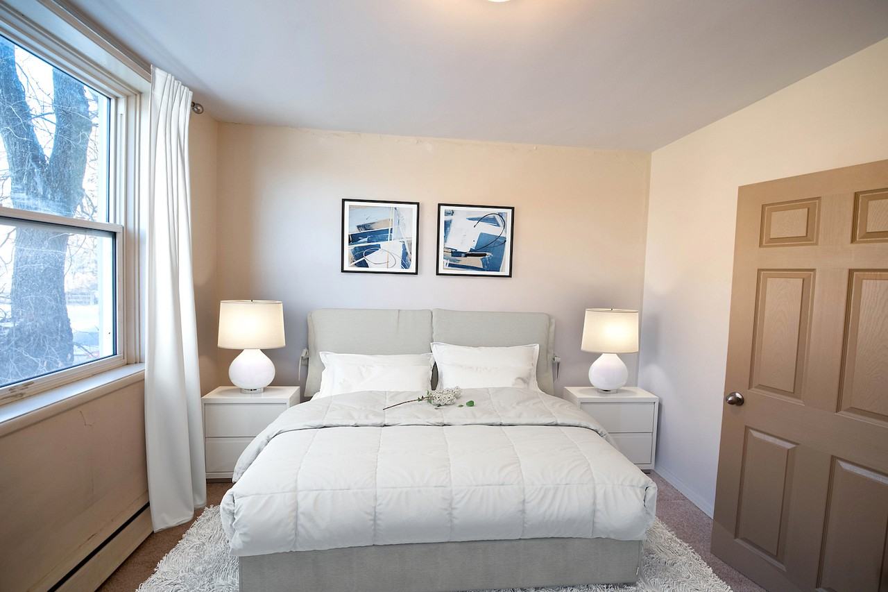 Strathcona House Apartments 2425 Portage Ave, Winnipeg, MB R3J 0N2