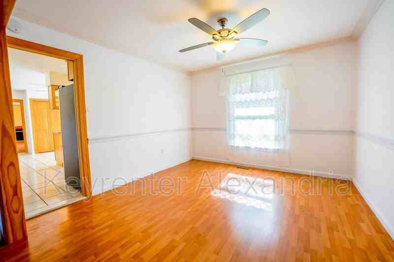 7123 Red Horse Tavern Ln - Photo 6 of 39