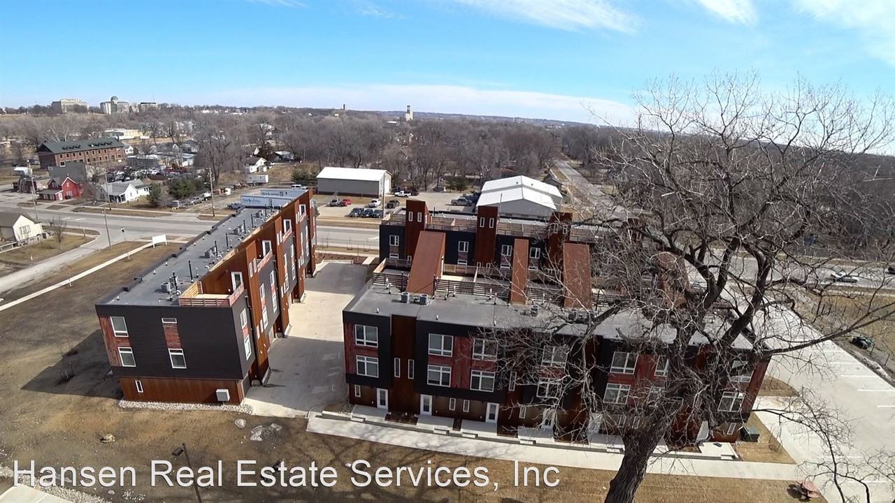 708 SE 6th Street - Photo 2 of 22