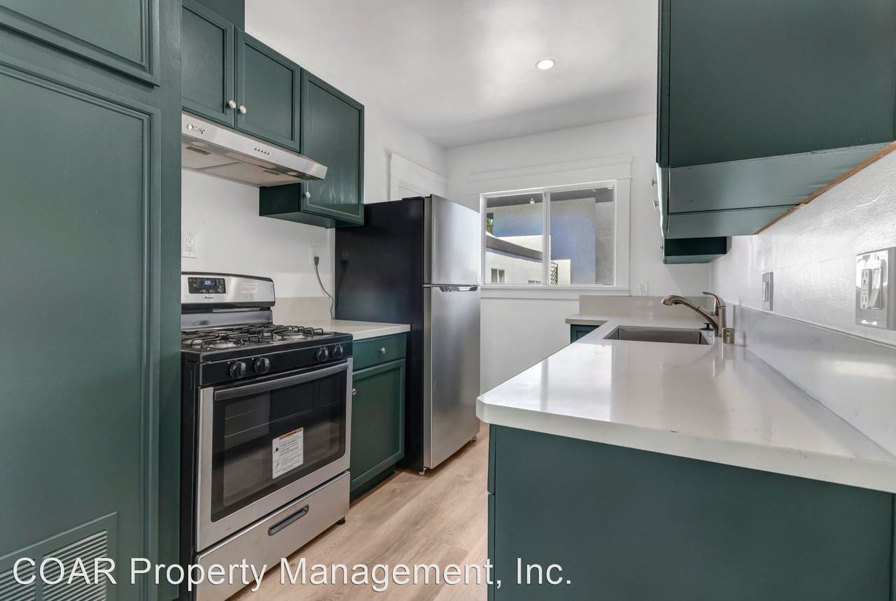 1009 E 2nd Street - Photo 2 of 8