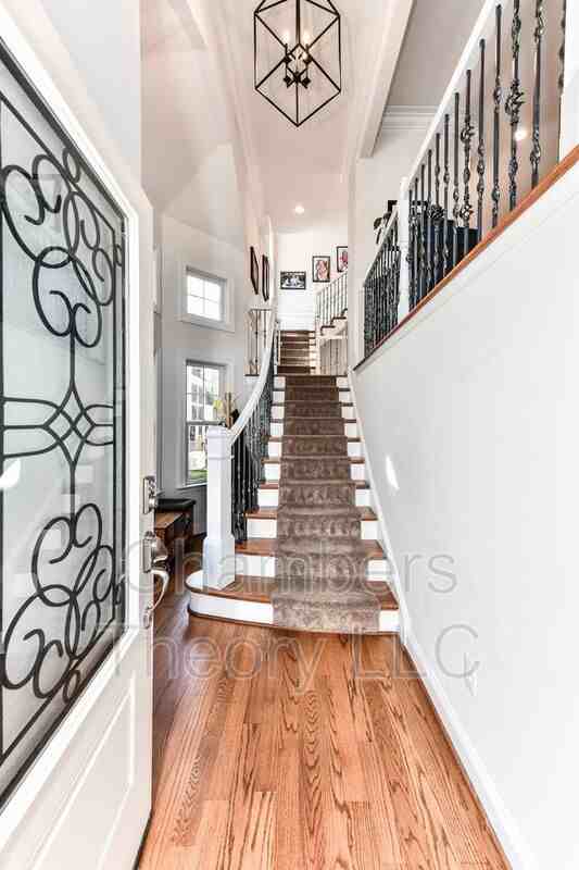 306A Pine St - Photo 2 of 41