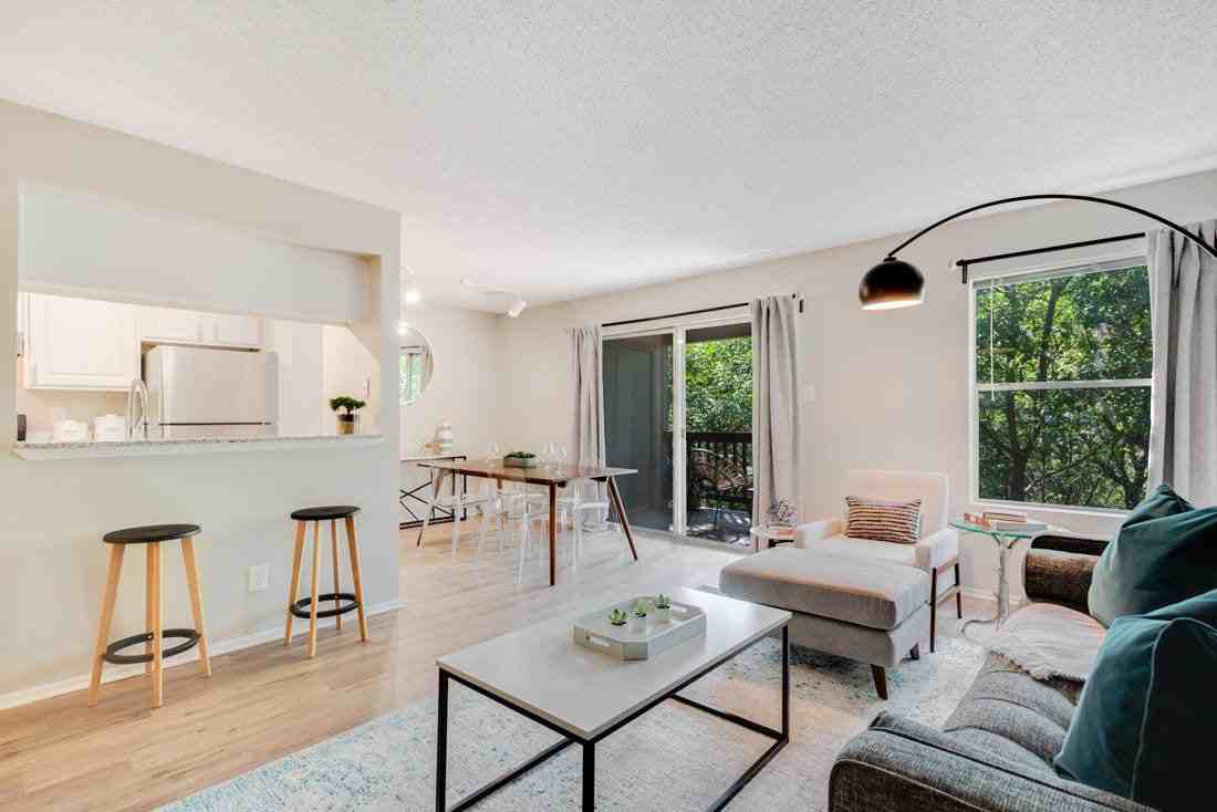 Landmark at Barton Creek - Photo 6 of 21