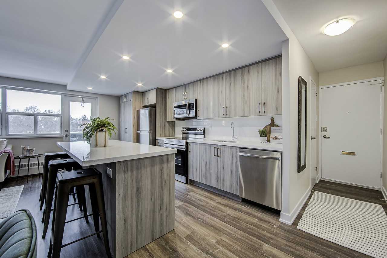 36 Machell Avenue - Photo 3 of 19