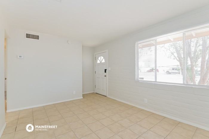 3445 E 28th St - Photo 3 of 16