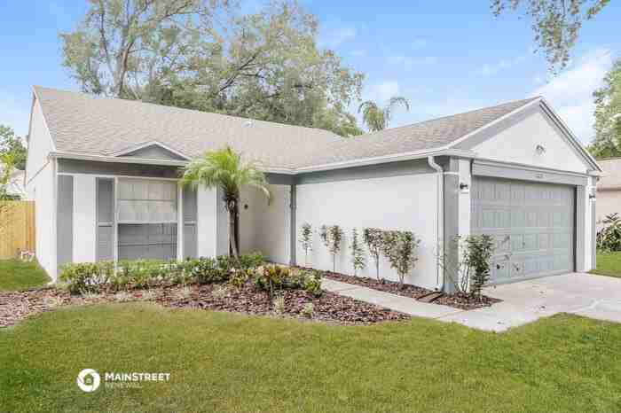 1621 Tailor Rd - Photo 3 of 16