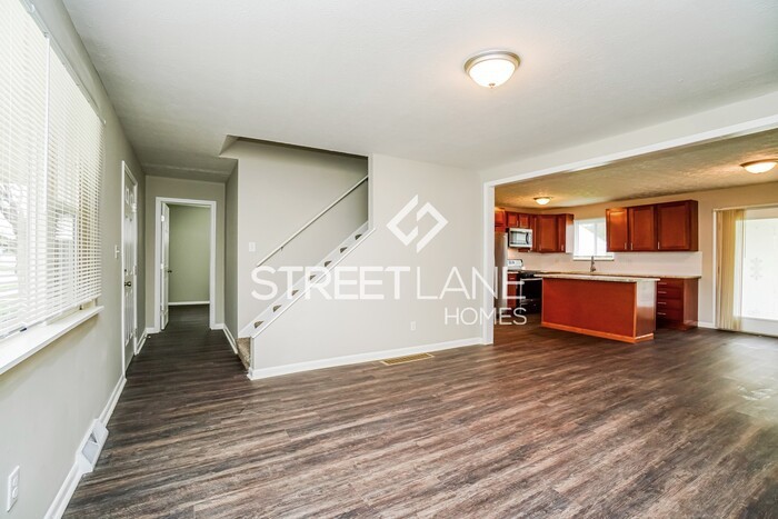 3028 Easthaven Dr S - Photo 2 of 15