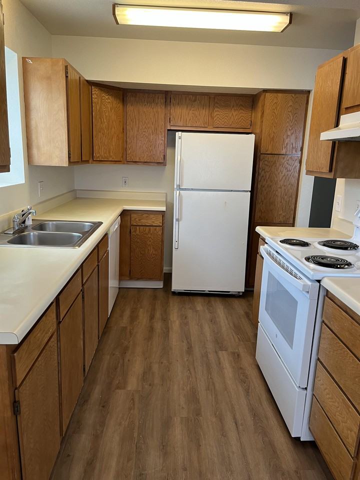 3625 Centennial Cir #2 - Photo 4 of 12