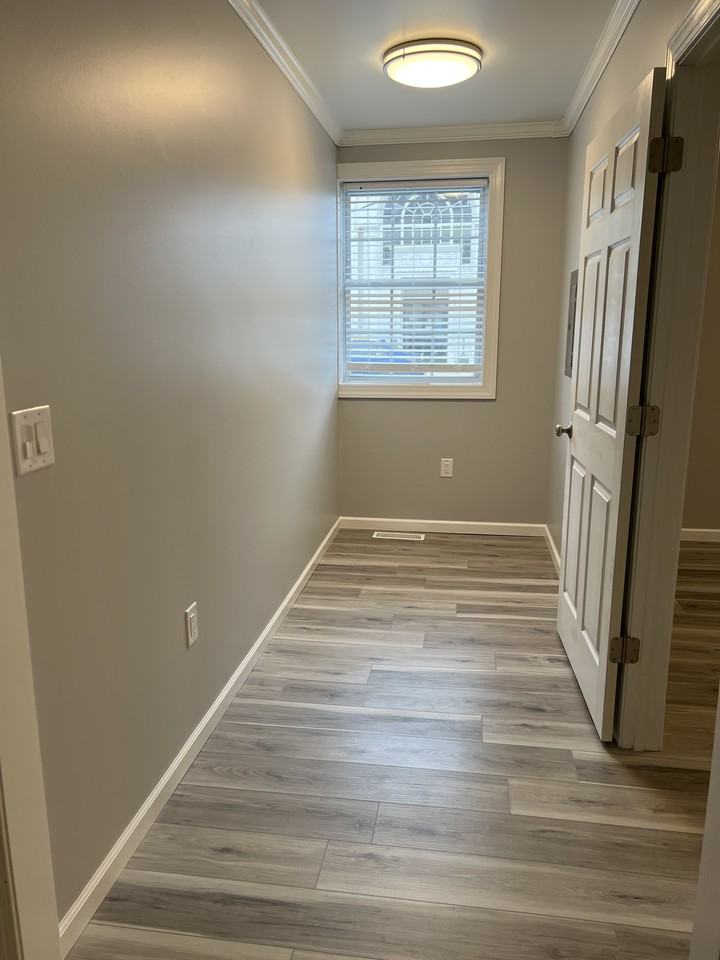 324 Front Street #D - Photo 5 of 9