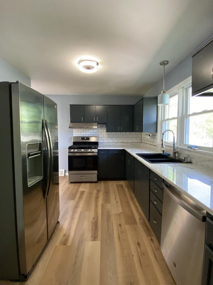 1338 W Vine St #1 - Photo 4 of 9
