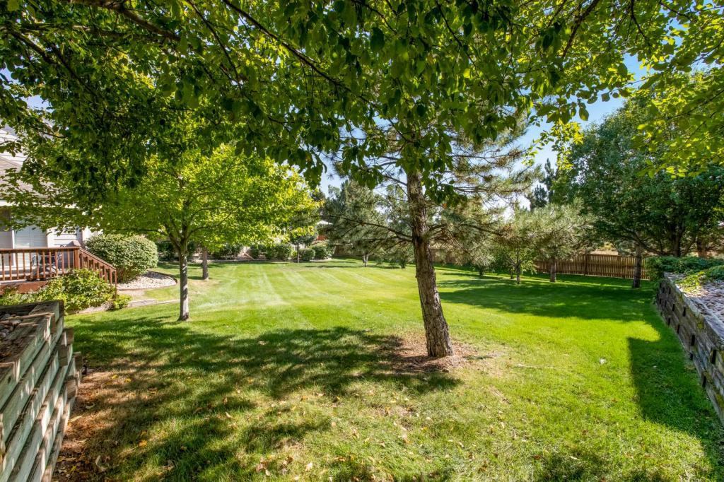 300 Medina Ct - Photo 3 of 29