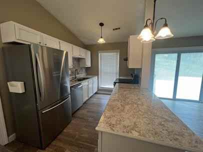 3207 Buckingham Ct - Photo 3 of 15