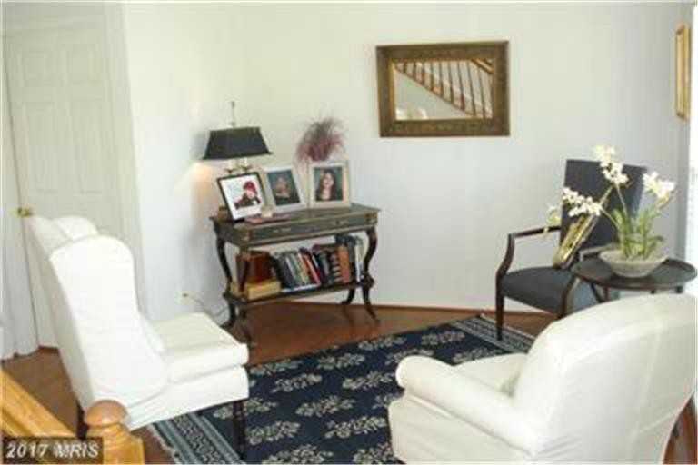 1114 Anderson St #1 - Photo 5 of 11